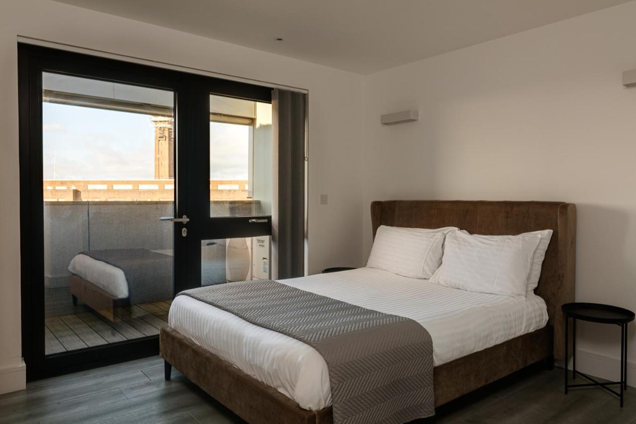 Charles Hope London Brentford Apartment ภายนอก รูปภาพ