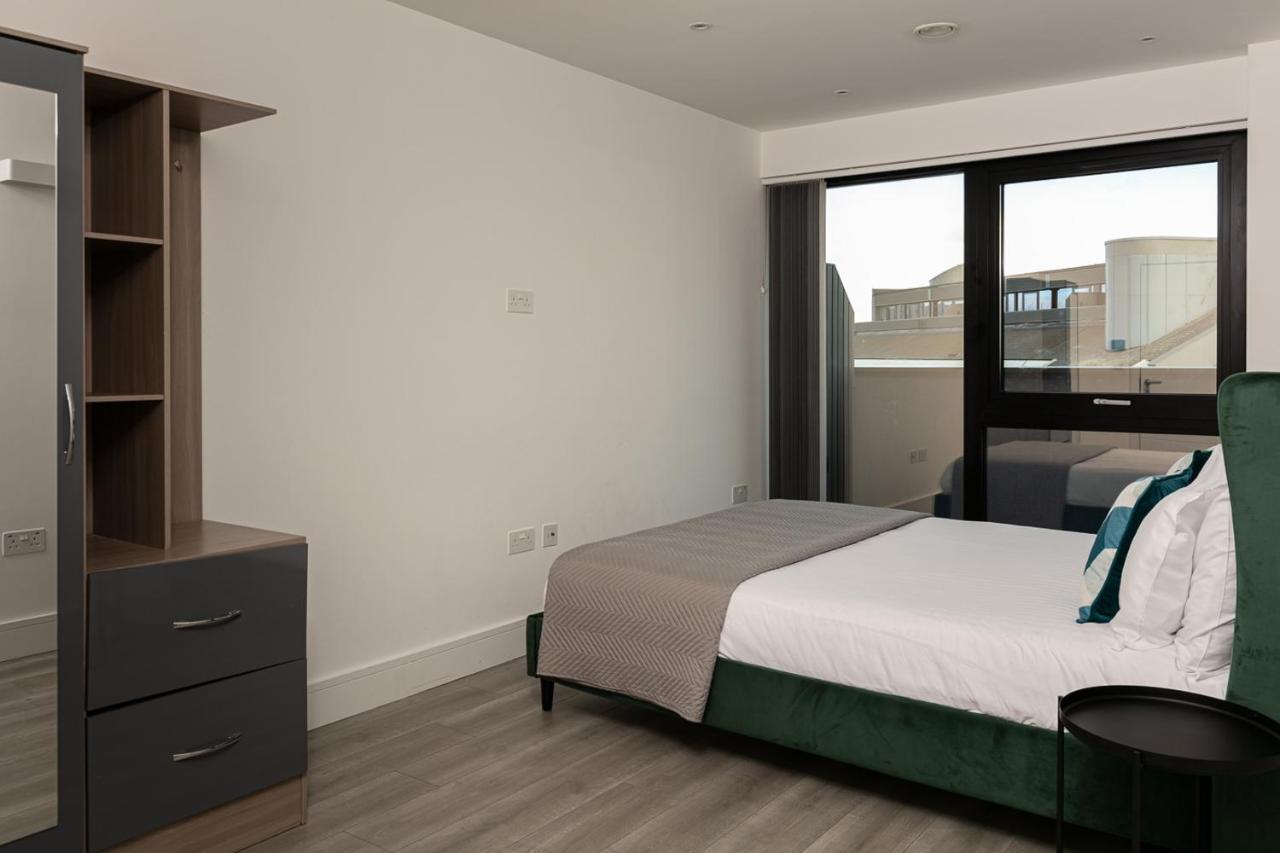 Charles Hope London Brentford Apartment ภายนอก รูปภาพ