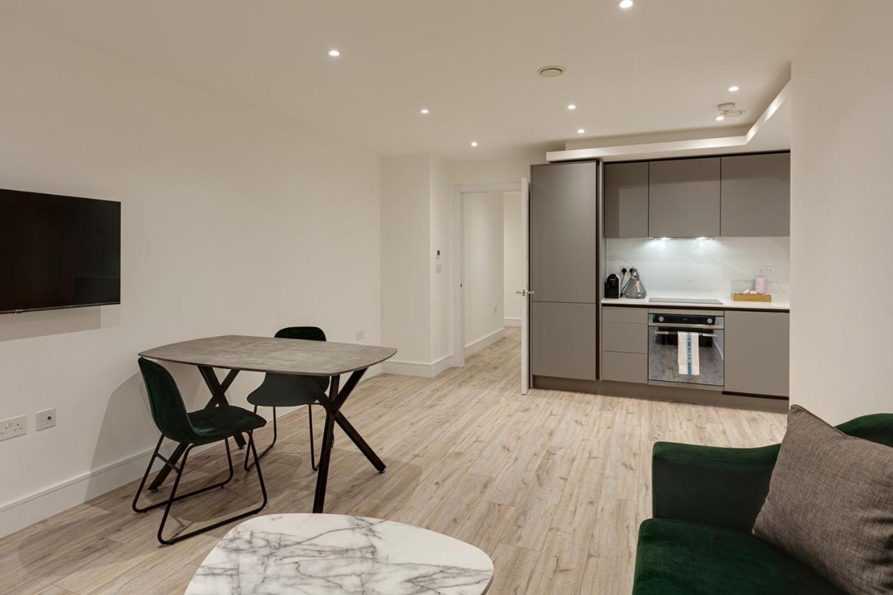 Charles Hope London Brentford Apartment ภายนอก รูปภาพ
