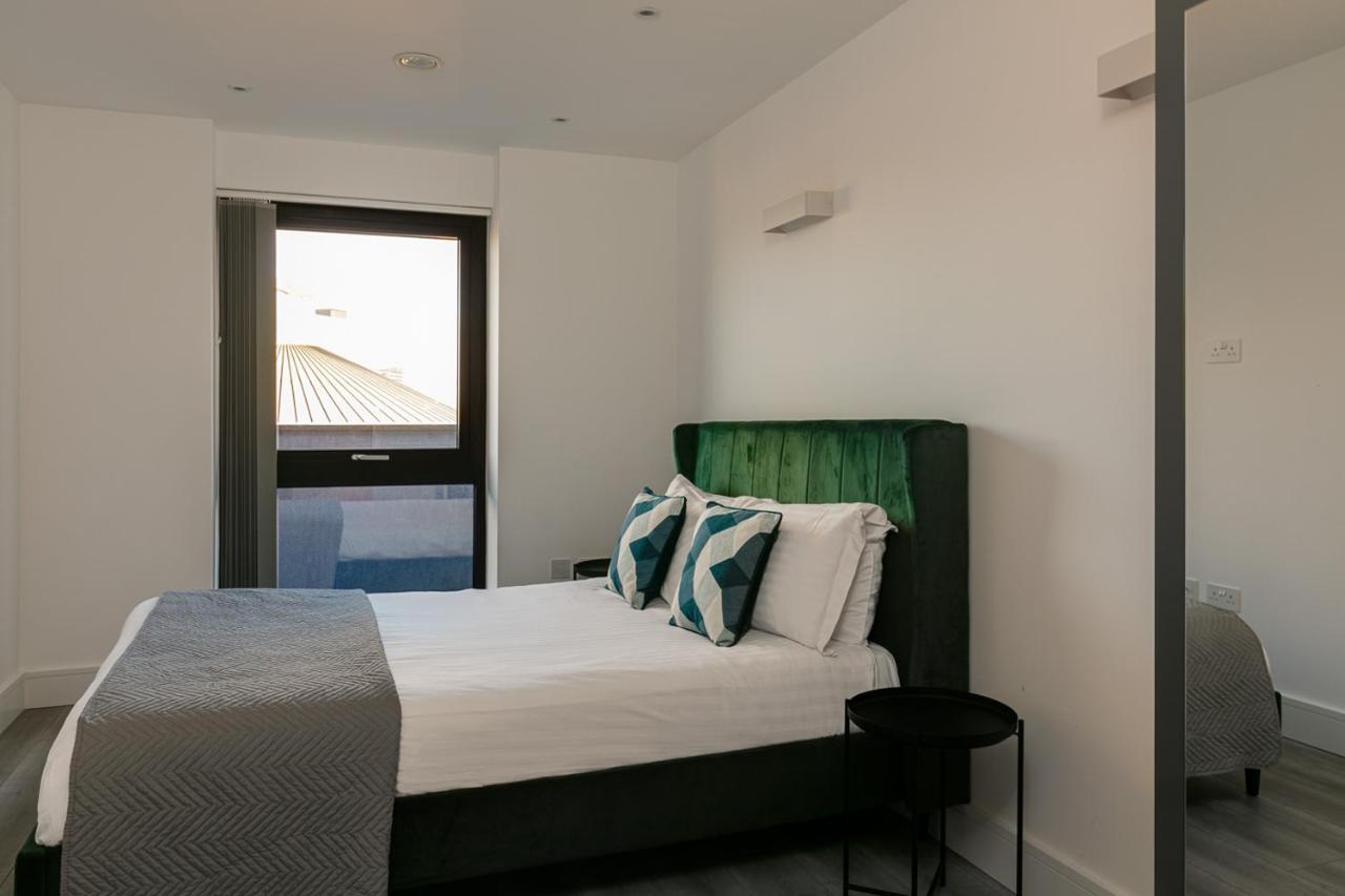 Charles Hope London Brentford Apartment ภายนอก รูปภาพ