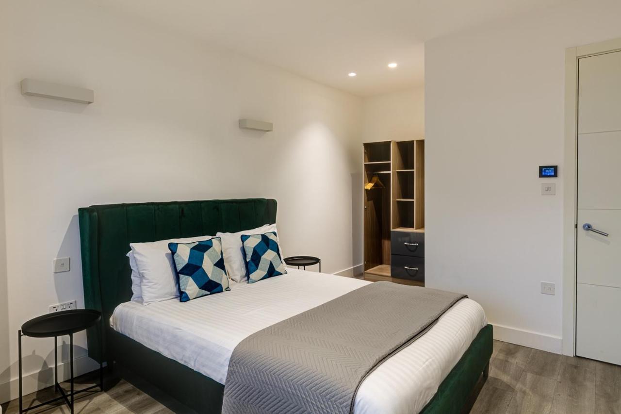 Charles Hope London Brentford Apartment ภายนอก รูปภาพ